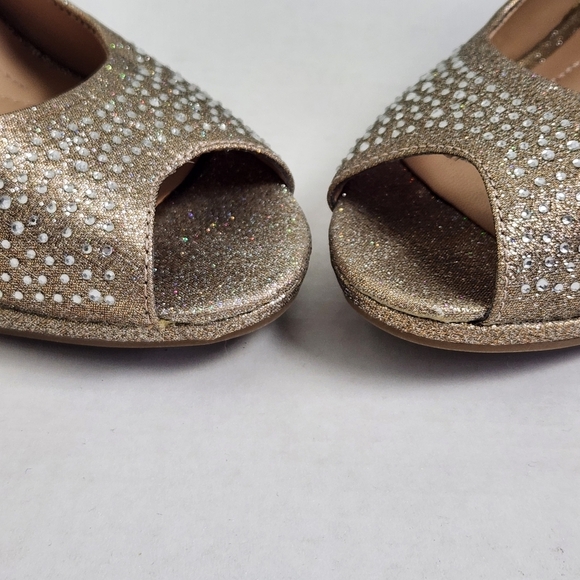 Andrew Giller TAYEN Gold Glitter Open Toe Heel Pumps Size 9M - Picture 8 of 9